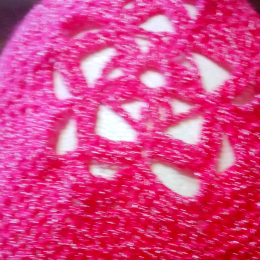 NEW HANDKNIT HAT. MEDIUM SIZE.